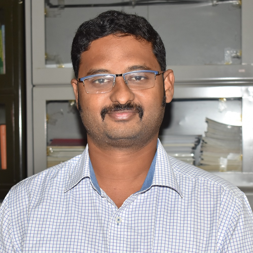 முனைவர் அருண் சுந்தரம் பா முனைவர் அருண் சுந்தரம் பா